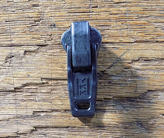 #10 Single Pull Molded Black Zipper