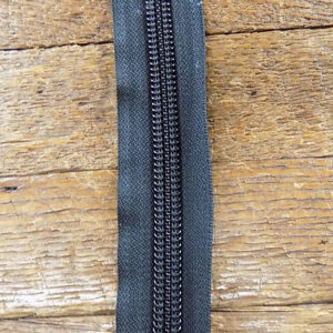 #10 ykk coil chain zipper
